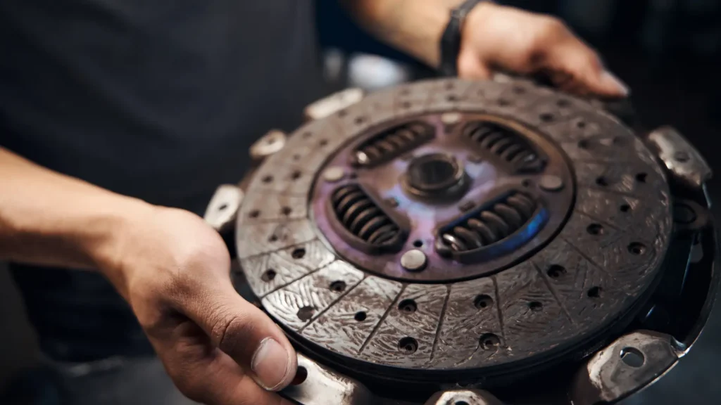 embrayage d'un moteur chez map